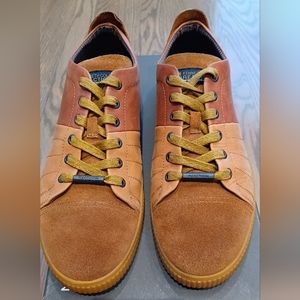 Men's Kenneth Cole Reaction Tan Sneakers in Size 11